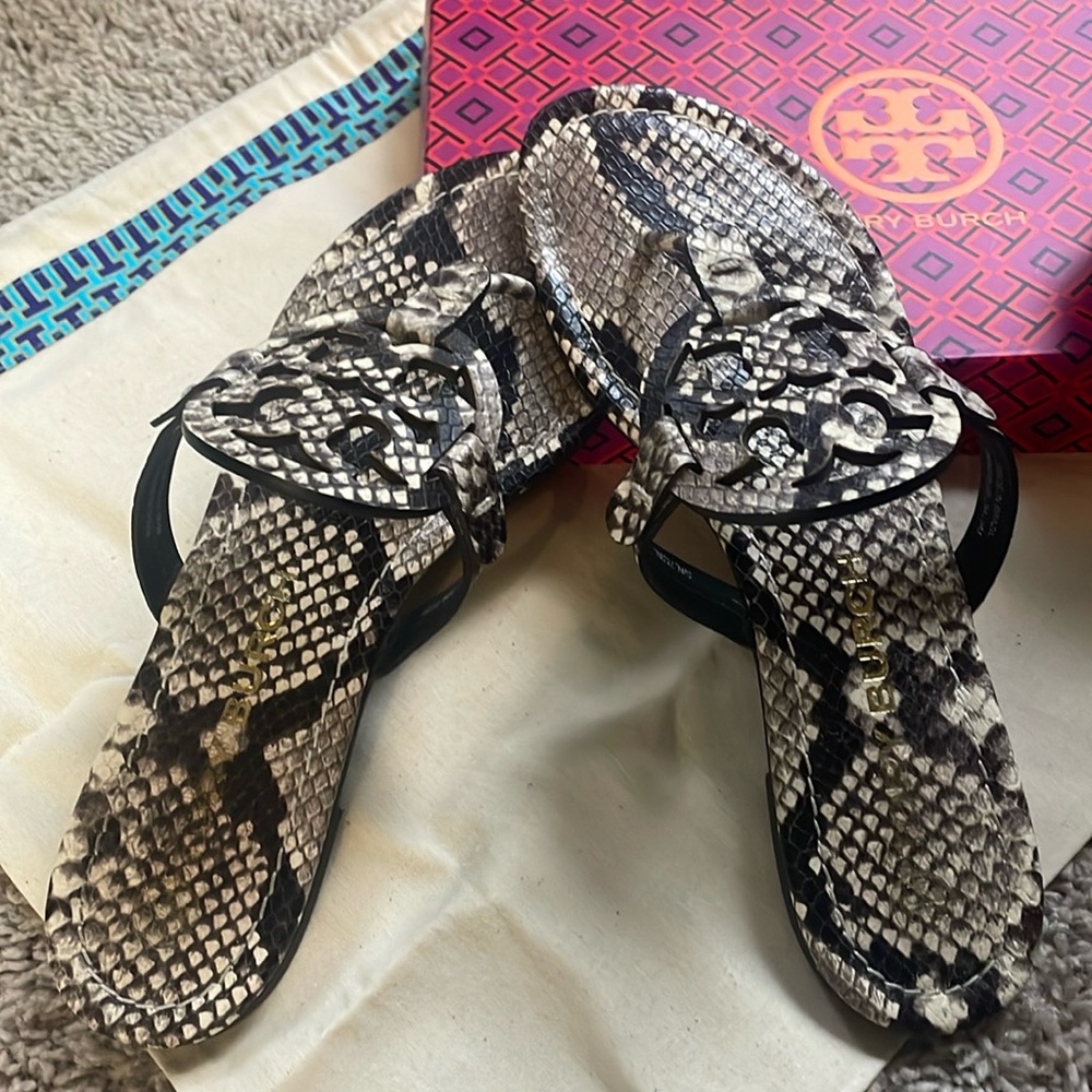 Tory Burch Miller stamped snake printed leather- warm Rocco’s/977